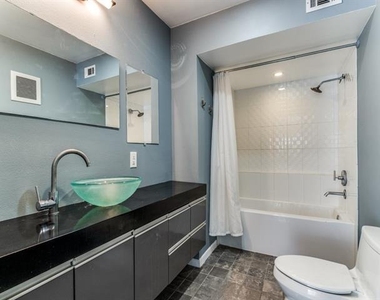4112 Bowser Avenue - Photo Thumbnail 8