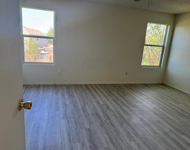 5100 Waterford Drive - Photo Thumbnail 9
