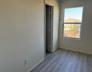 5100 Waterford Drive - Photo Thumbnail 13