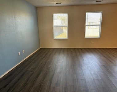 5100 Waterford Drive - Photo Thumbnail 5