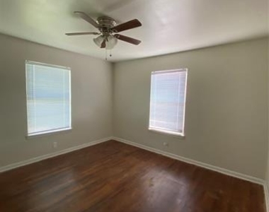 1260 Vz County Road 1810 - Photo Thumbnail 6