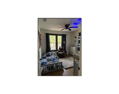 1121 E Texas Street - Photo Thumbnail 9