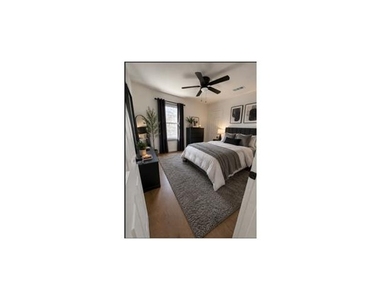1121 E Texas Street - Photo Thumbnail 5