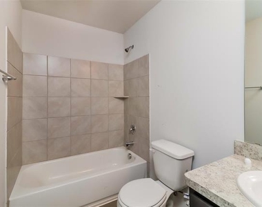 8312 Runner Oak - Photo Thumbnail 8