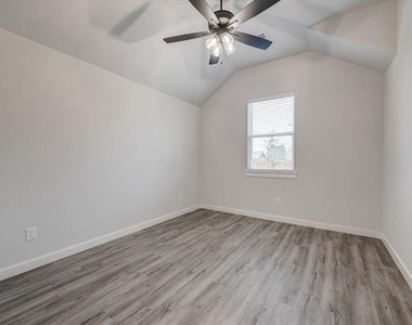 6818 Smithfield Road - Photo Thumbnail 21