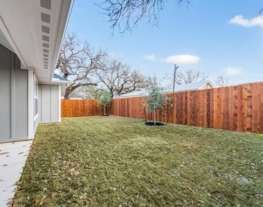 6818 Smithfield Road - Photo Thumbnail 25