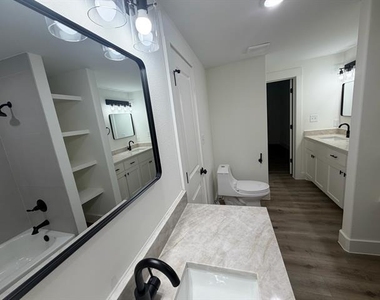 2015 W Knight Road - Photo Thumbnail 10