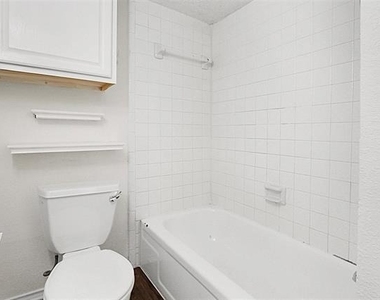 13215 Emily Road - Photo Thumbnail 10