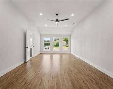 7103 Blythdale Drive - Photo Thumbnail 17