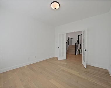 3513 Burdock Lane - Photo Thumbnail 18