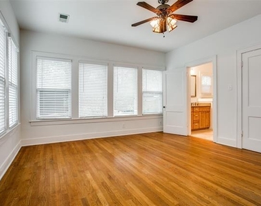 6210 Victor Street - Photo Thumbnail 12