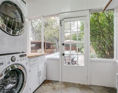 6210 Victor Street - Photo Thumbnail 14