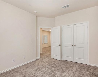 4525 Bishop Street - Photo Thumbnail 17