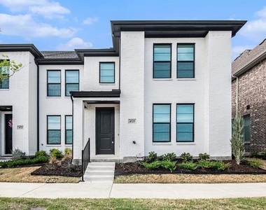 4525 Bishop Street - Photo Thumbnail 1
