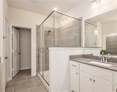 4525 Bishop Street - Photo Thumbnail 13