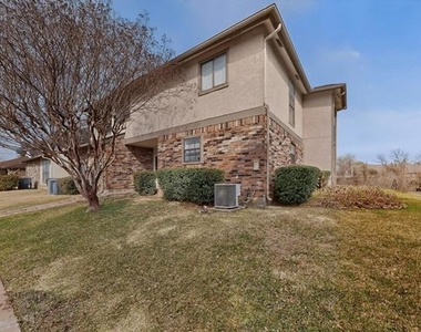 1025 Turtle Lake Boulevard - Photo Thumbnail 12