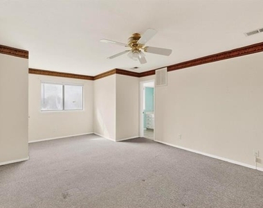 1025 Turtle Lake Boulevard - Photo Thumbnail 10