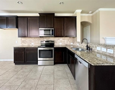 16011 Crosslake Court - Photo Thumbnail 5