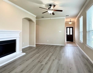 16011 Crosslake Court - Photo Thumbnail 4
