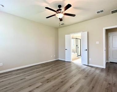 16011 Crosslake Court - Photo Thumbnail 8