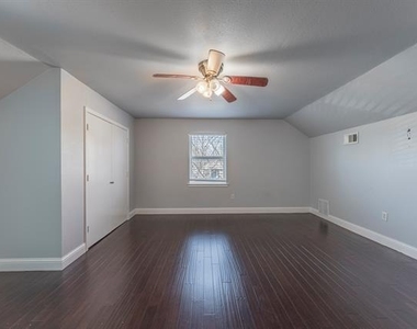 109 W Marguerita Drive - Photo Thumbnail 8