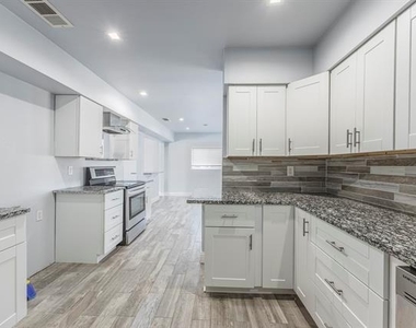 109 W Marguerita Drive - Photo Thumbnail 20