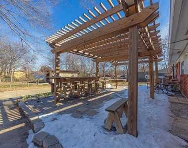 109 W Marguerita Drive - Photo Thumbnail 24