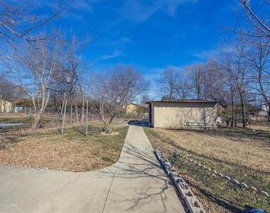 109 W Marguerita Drive - Photo Thumbnail 22