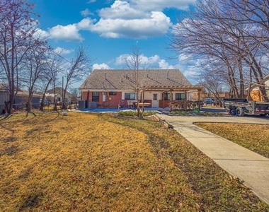 109 W Marguerita Drive - Photo Thumbnail 23