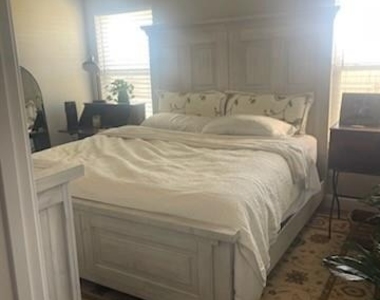 409 Kristie Path - Photo Thumbnail 7