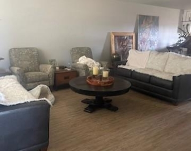 409 Kristie Path - Photo Thumbnail 6