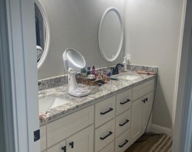 409 Kristie Path - Photo Thumbnail 4