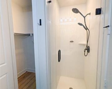 4211 Walnut Grove Lane - Photo Thumbnail 21