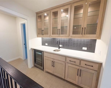 4211 Walnut Grove Lane - Photo Thumbnail 14