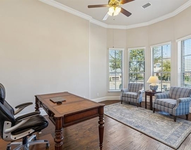 701 Cherrywood Drive - Photo Thumbnail 7