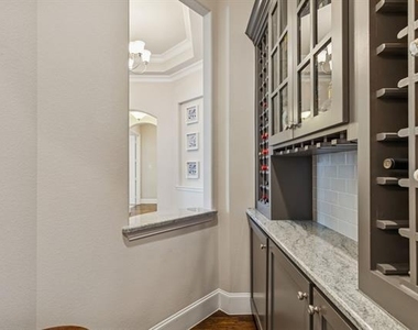 701 Cherrywood Drive - Photo Thumbnail 17
