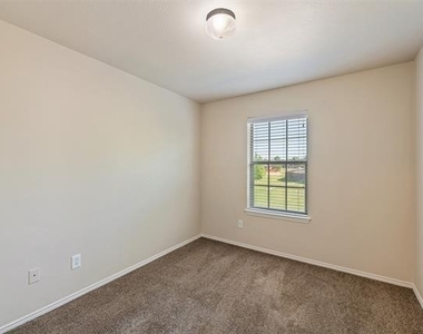 341 Orbit Drive - Photo Thumbnail 17