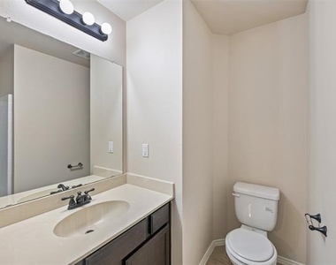 341 Orbit Drive - Photo Thumbnail 21