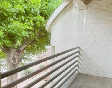 4119 Throckmorton Street - Photo Thumbnail 11