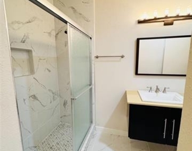 4119 Throckmorton Street - Photo Thumbnail 7
