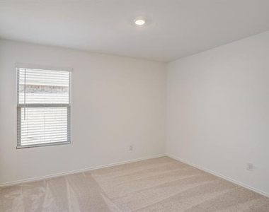2817 Watchpoint Road - Photo Thumbnail 26