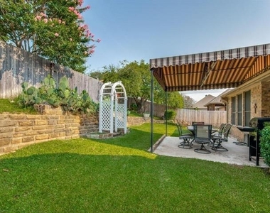 2945 Silvercrest - Photo Thumbnail 14