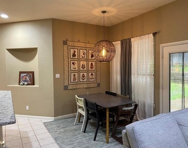 2945 Silvercrest - Photo Thumbnail 9