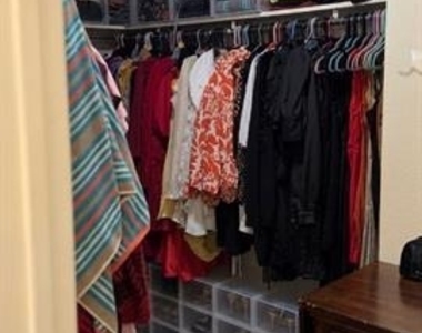 611 Colgate Circle - Photo Thumbnail 8