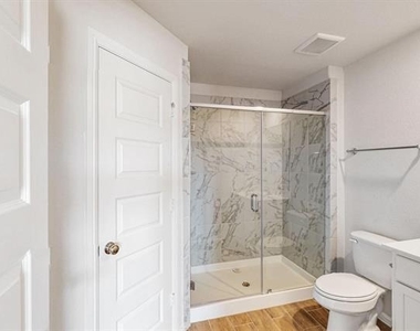5809 Sandown Drive - Photo Thumbnail 4