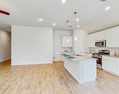 5809 Sandown Drive - Photo Thumbnail 15
