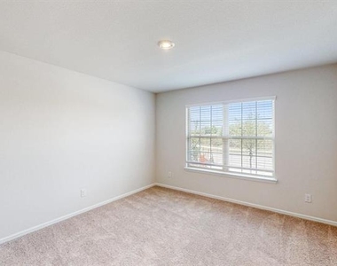 5809 Sandown Drive - Photo Thumbnail 2