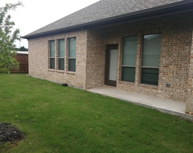 1513 Gallant Fox Drive - Photo Thumbnail 27