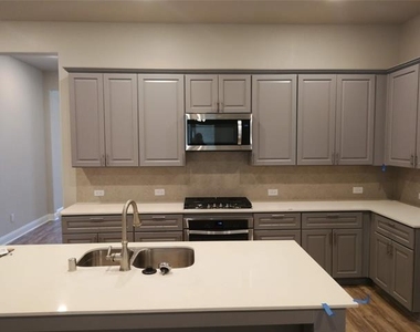 1513 Gallant Fox Drive - Photo Thumbnail 7
