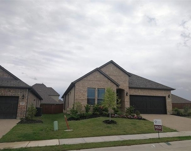 1513 Gallant Fox Drive - Photo Thumbnail 1